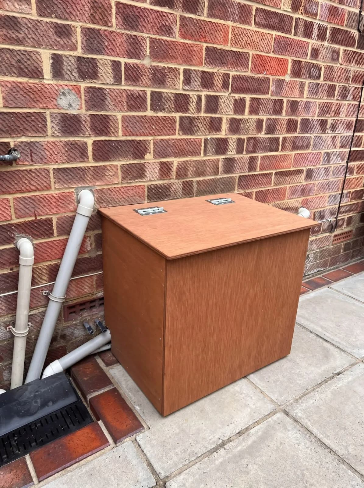 Aqualogic water-softener install outside a Chandlers Ford home